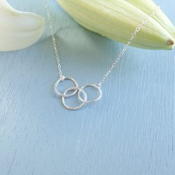 sterling silver interlocking circles necklace
